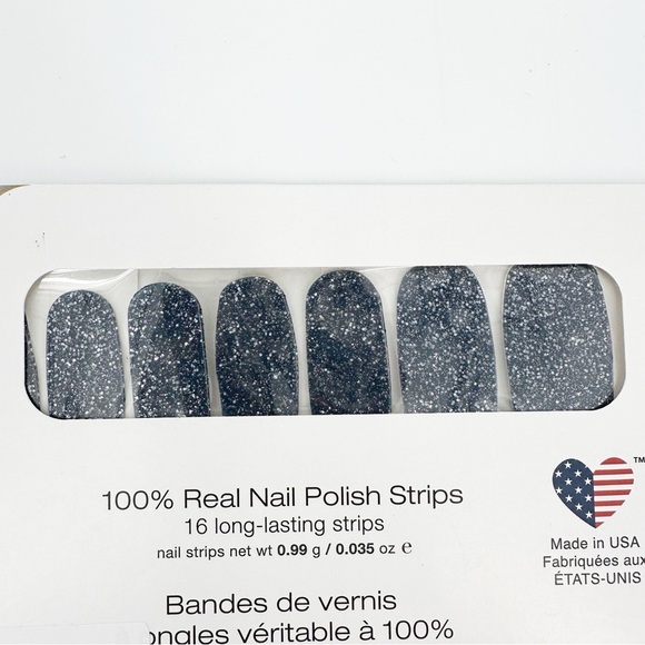 Color Street 4 Piece Bundle of Nail Polish Strips - Picture 4 of 6